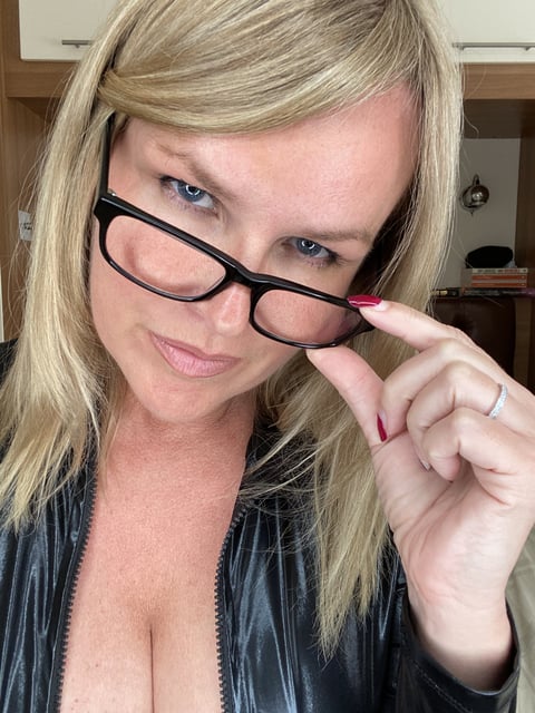 rudecam.live summerrose69 profile on OnlyFans in swinger category